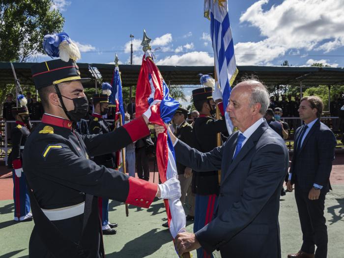 Ministro García en acto de clausura de la Escuela Militar