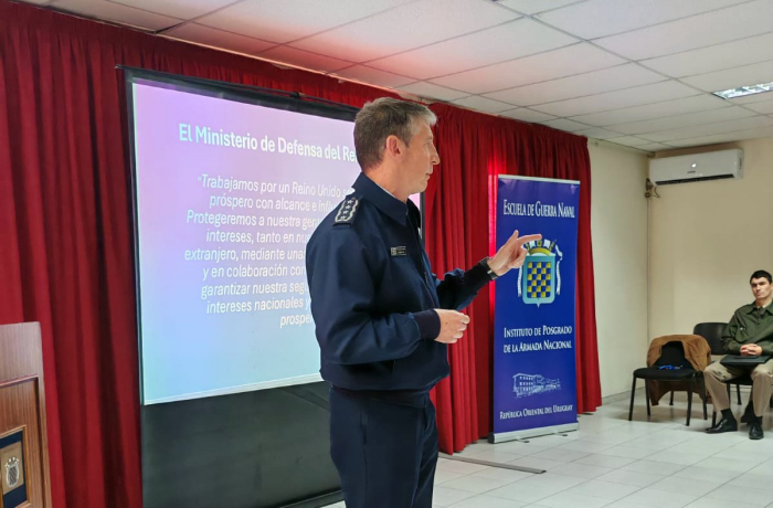 Ceremonia de Clausura en la ESGUE. General del Aire Rodolfo D. Pereyra. Ceremonia de Clausura en la ESGUE. General del Aire Rodolfo D. Pereyra.