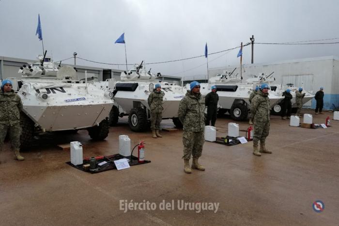 Militares Uruguayos en Altos de Golán realizando la inspección Militares Uruguayos en Altos de Golán realizando la inspección