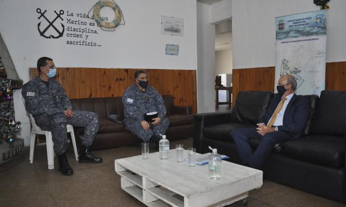 Ministro García junto a autoridades de la Armada Nacional Ministro García junto a autoridades de la Armada Nacional