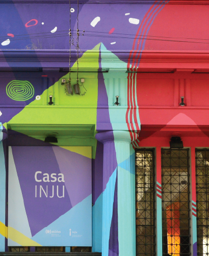 fachada de la casa inju