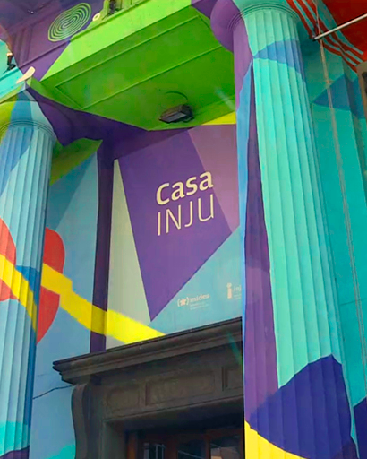 Fachada de Casa INJU
