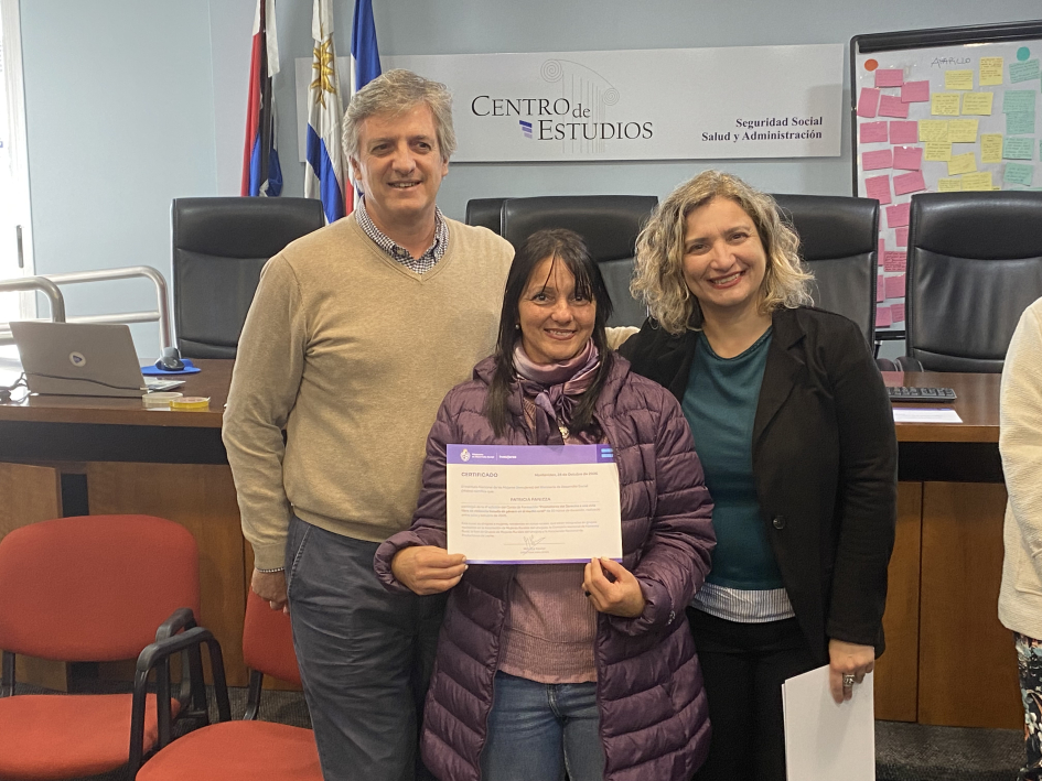 Entrega de certificados del curso Promotoras del Derecho a una Vida Libre de VBG en el Medio Rural Entrega de certificados del curso Promotoras del Derecho a una Vida Libre de VBG en el Medio Rural