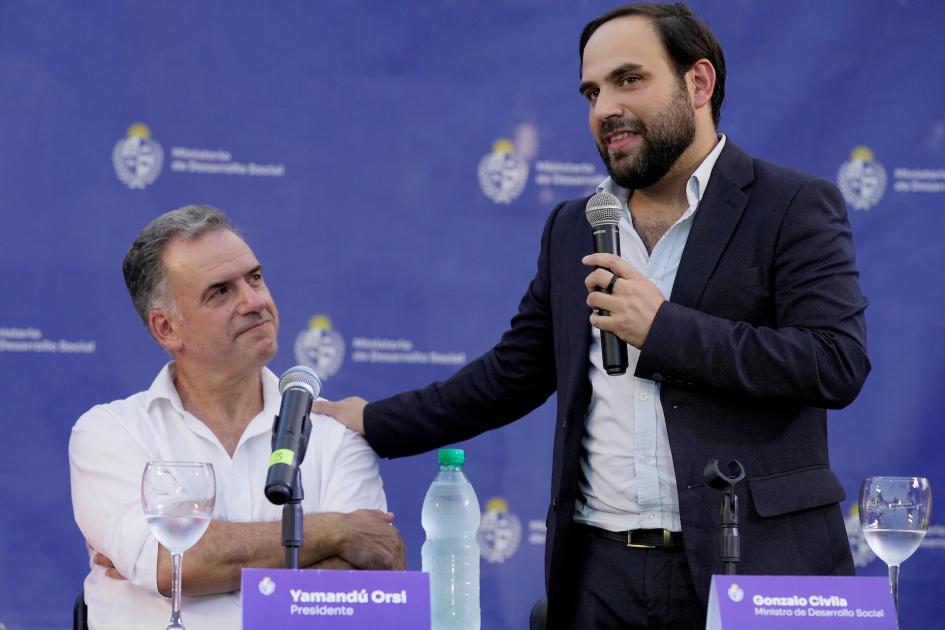 Ministro Civila y presidente Orsi (Foto: adhoc) Ministro Civila y presidente Orsi (Foto: adhoc)