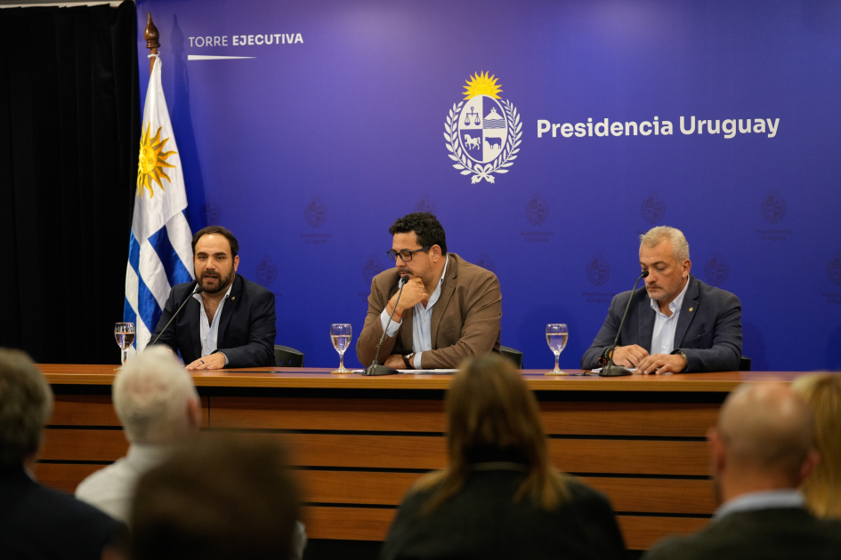 Conferencia de prensa de Mides, Presidencia y SINAE.
