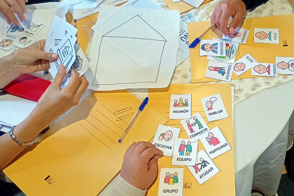 Actividades realizadas bajo la consigna “Mi hogar, mis ideas”. Actividades realizadas bajo la consigna “Mi hogar, mis ideas”.