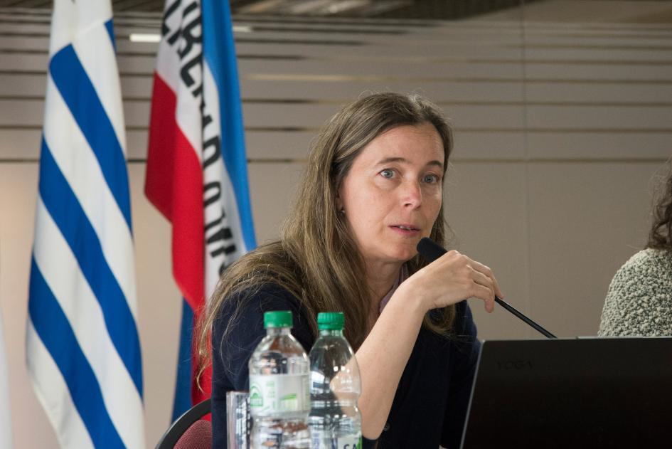 Karen Van Rompaey haciendo uso de la palabra Proyecto "El derecho a la igualdad y no discriminación de las personas con discapacidad" 4