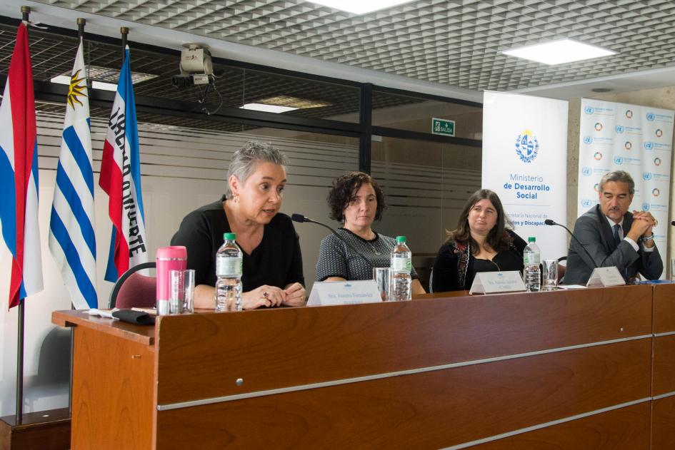 Mesa de ponentes: Jimena Fernandez, Antonia Irazabal, Karen Sass y Pablo Ruiz Proyecto "El derecho a la igualdad y no discriminación de las personas con discapacidad" 7