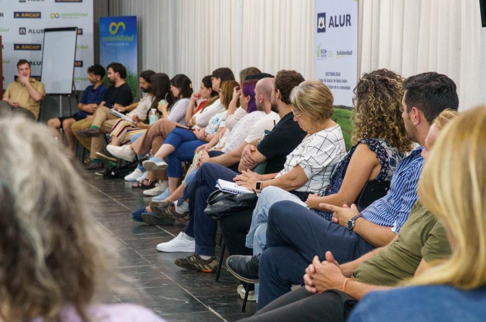 Actividades en la primera jornada de trabajo Actividades en la primera jornada de trabajo