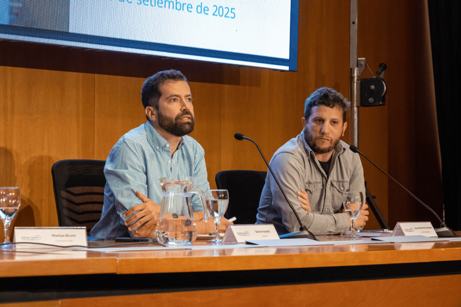 Segundo panel (Foto: Diálogo Social)