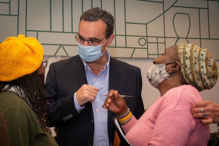 Ministro Pablo Bartol con representantes colectivos afro Ministro Pablo Bartol con representantes colectivos afro