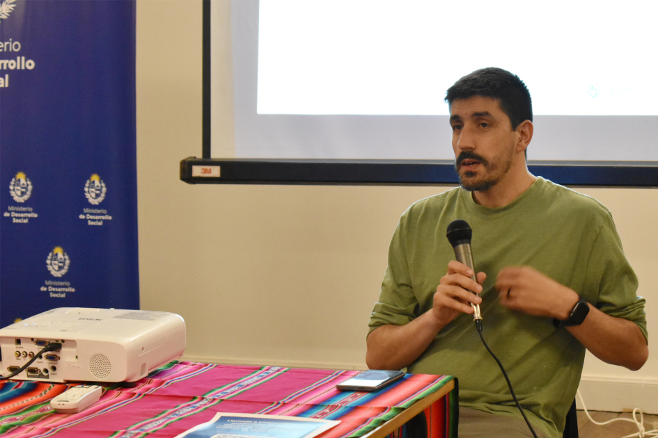 Tejiendo Caminos: Encuentro de Economía Solidaria y Emprendedurismo Tejiendo Caminos: Encuentro de Economía Solidaria y Emprendedurismo