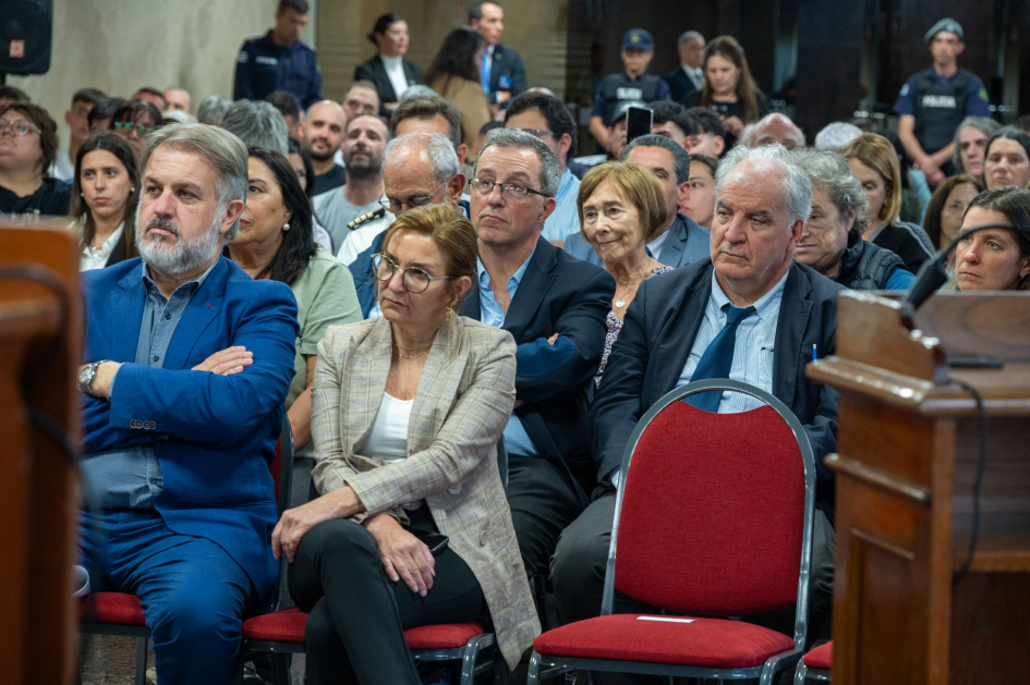 Participantes del evento (Foto: Departamento de Fotografía del Parlamento del Uruguay) Participantes del evento (Foto: Departamento de Fotografía del Parlamento del Uruguay)