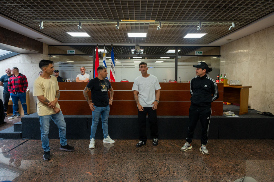 Participantes del evento (Foto: Departamento de Fotografía del Parlamento del Uruguay) Participantes del evento (Foto: Departamento de Fotografía del Parlamento del Uruguay)
