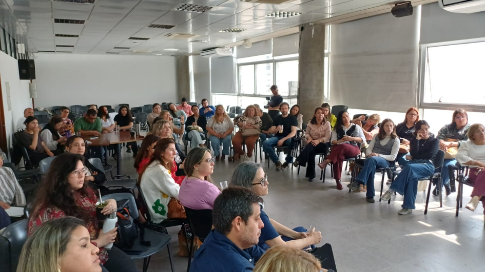 Asistentes al Diálogo Regional Litoral Norte realizado en Salto el 30/8/2025