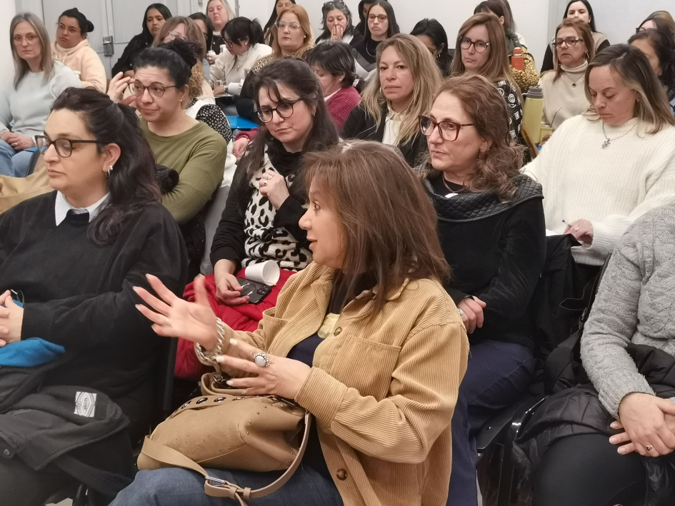 Facilitadoras de Autonomía durante la bienvenida