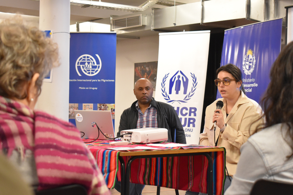 Tejiendo Caminos: Encuentro de Economía Solidaria y Emprendedurismo Tejiendo Caminos: Encuentro de Economía Solidaria y Emprendedurismo