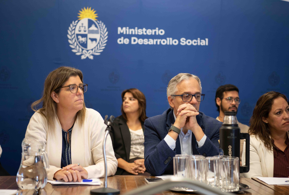 Autoridades durante el primer Consejo Interinstitucional de Juventudes. Autoridades durante el primer Consejo Interinstitucional de Juventudes.