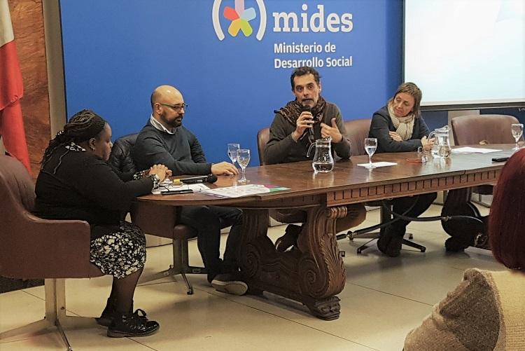 Presentación de nuevo acuerdo con el CRAM Mesa de autoridades