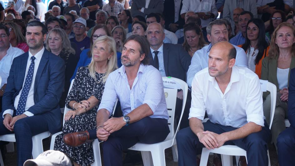 Autoridades y público presente en el evento 