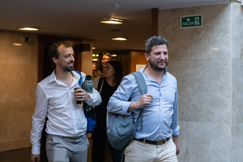 Autoridades del Ministerio de Desarrollo Social en Comisión de Presupuesto del Senado.