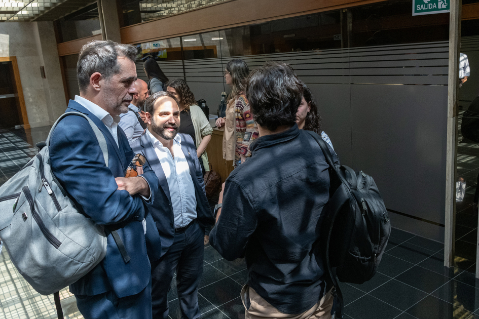 Autoridades del Ministerio de Desarrollo Social en Comisión de Presupuesto del Senado.