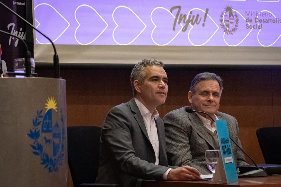 Representantes de UNICEF e INAU Representantes de UNICEF e INAU