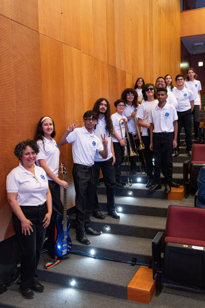 Integrantes de la Banda Infantil y Juvenil Latinoamericana Manos Veneguayas Integrantes de la Banda Infantil y Juvenil Latinoamericana Manos Veneguayas