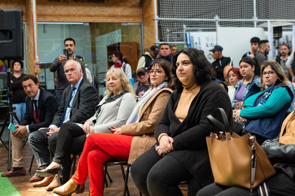 Autoridades presentes en el lanzamiento