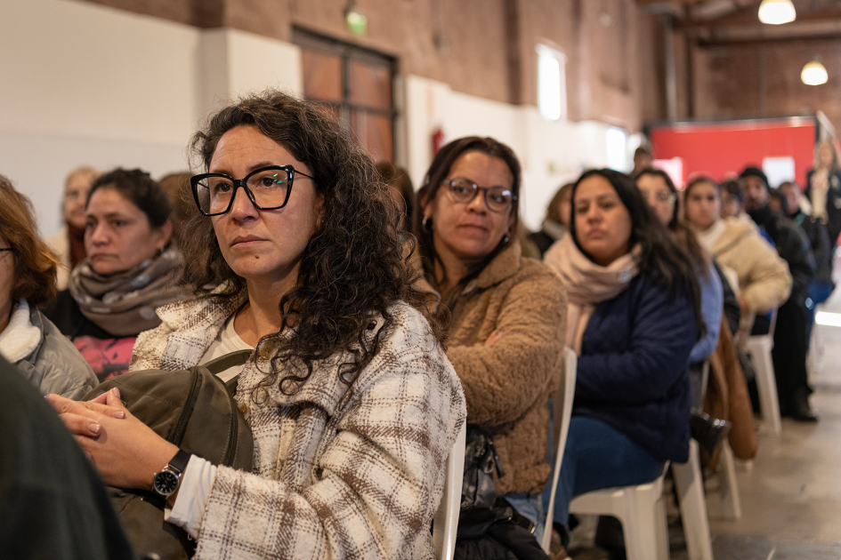 Público presente en el encuentro Público presente en el encuentro