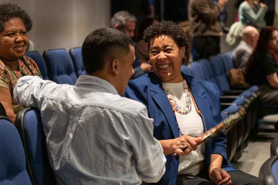 Participantes y autoridades presentes en la apertura de la RIAFRO