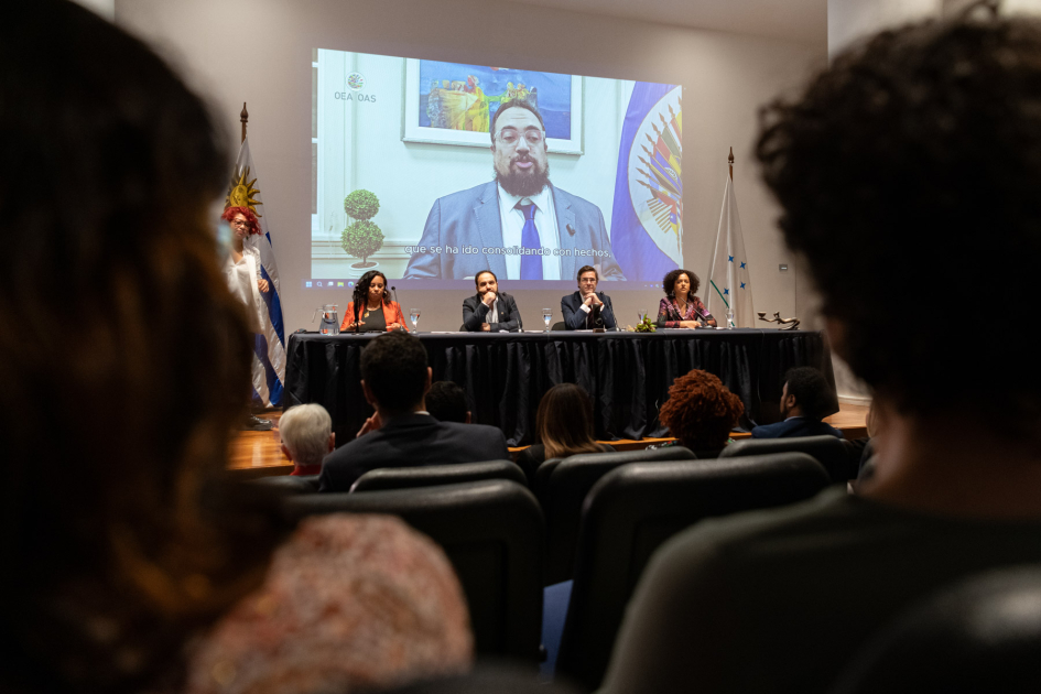 Participantes y autoridades presentes en la apertura de la RIAFRO