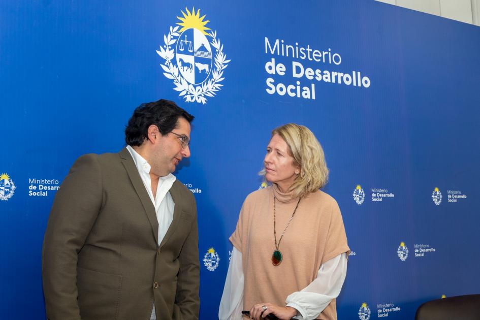 Director del grupo y directora de Protección Social del ministerio 