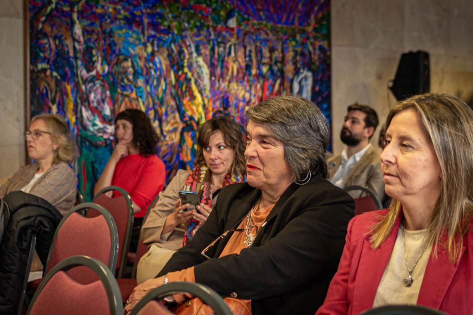 Asistentes al conversatorio Asistentes al conversatorio