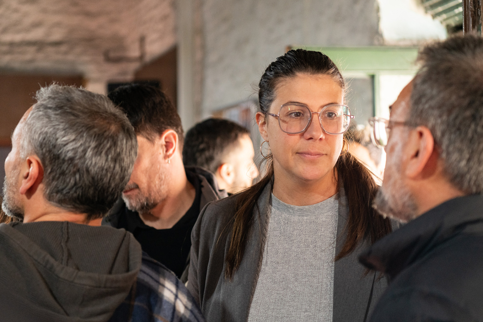 Asistentes a la inauguración del comedor