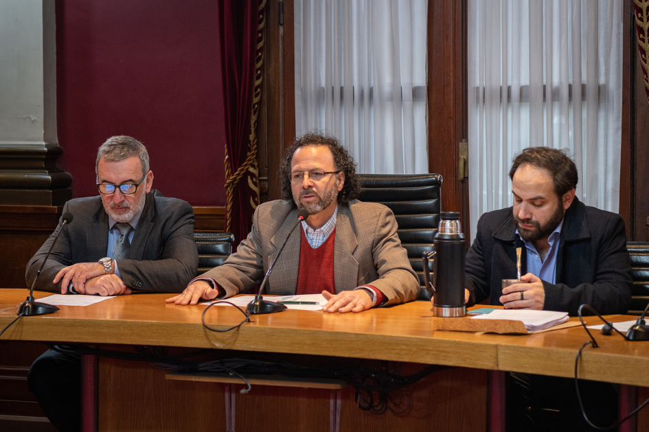 Coloquio sobre derechos humanos, democracia y desarrollo social. Coloquio sobre derechos humanos, democracia y desarrollo social.