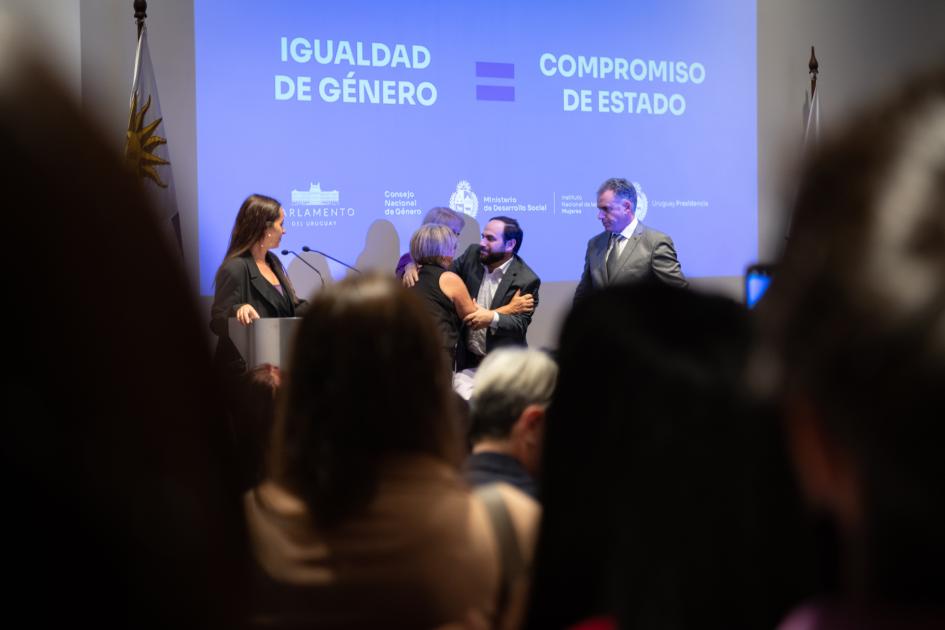 Mónica Xavier, directora de Inmujeres. .