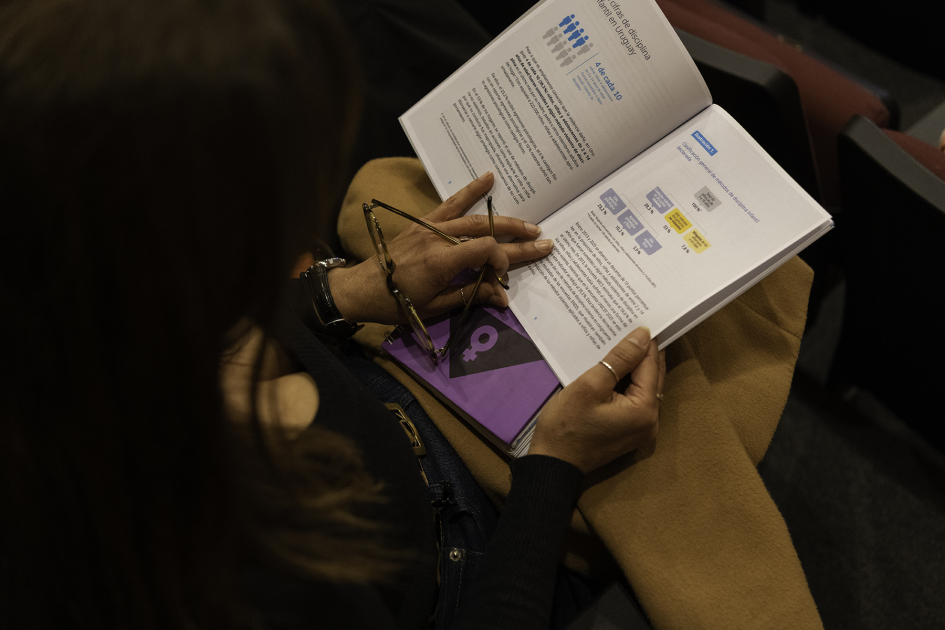 Presentación de datos sobre violencia contra NNA. Presentación de datos sobre violencia contra NNA.