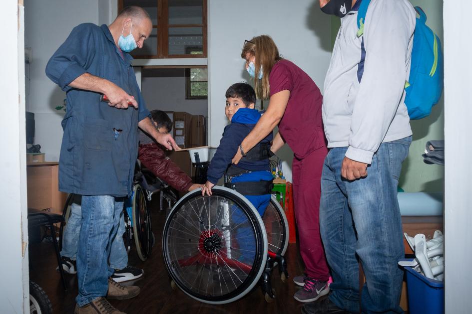 Técnicos del Cenatt realizan prueba de equipamiento donado por fundación noruega Técnicos del Cennat realizan prueba de equipamiento donado por fundación noruega