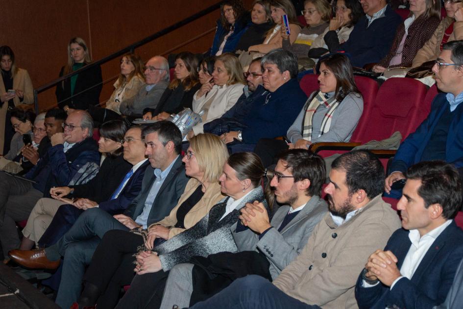 Asistentes al encuentro Asistentes al encuentro