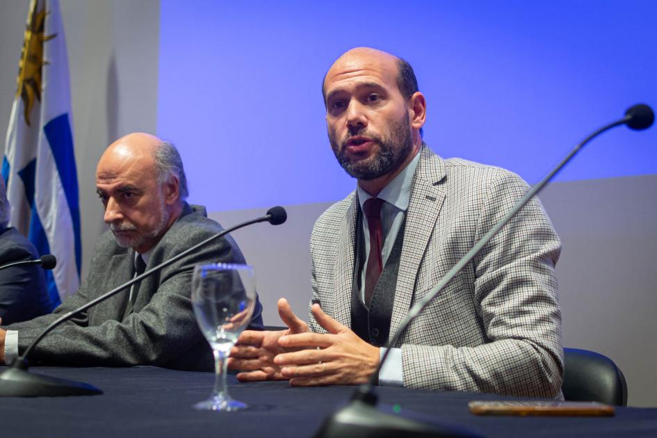 Ministro Lema haciendo uso de la palabra Ministro Lema haciendo uso de la palabra