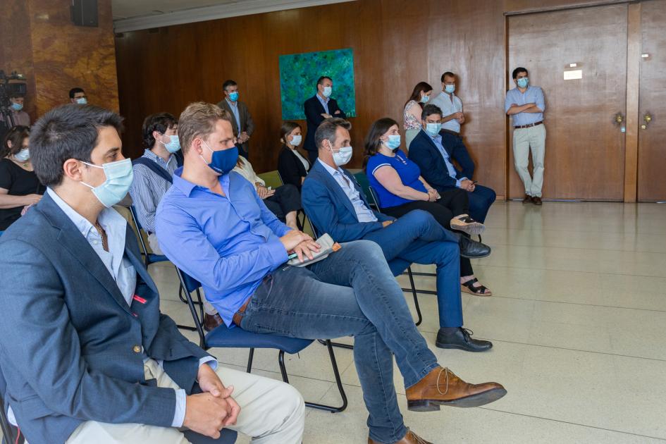 Público presente en el evento Público presente en el evento
