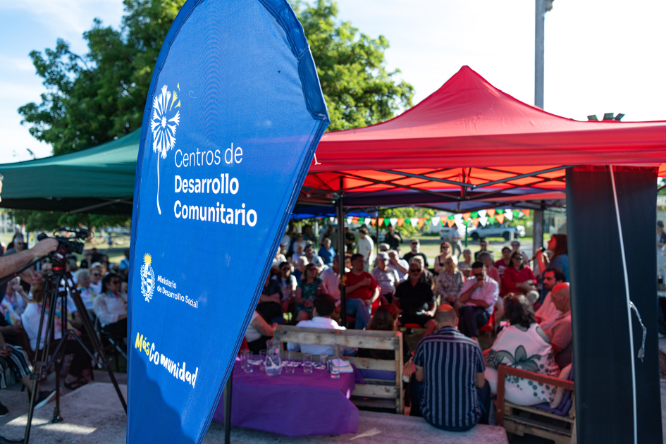 Inauguración del Centro de Desarrollo Comunitario en Tres Ombúes. Inauguración del Centro de Desarrollo Comunitario en Tres Ombúes.