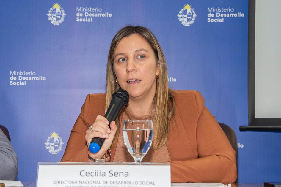 Directora Cecilia Sena Directora Cecilia Sena