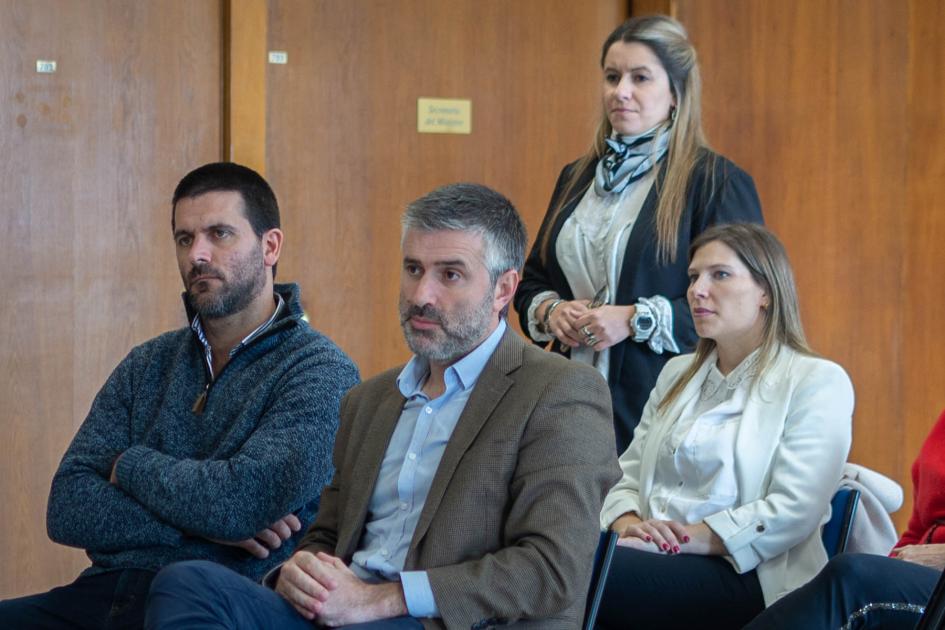 Autoridades presentes Autoridades presentes