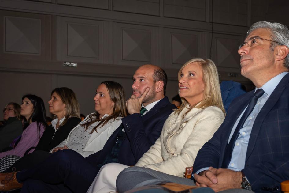 Autoridades presentes en el evento Autoridades presentes en el evento