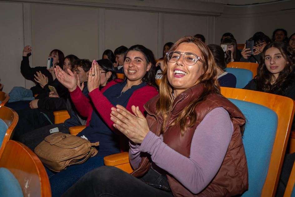 Jóvenes participantes del evento