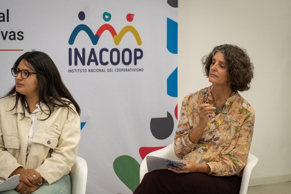 Cooperativista e investigadora que participaron de la actividad Cooperativista e investigadora que participaron de la actividad