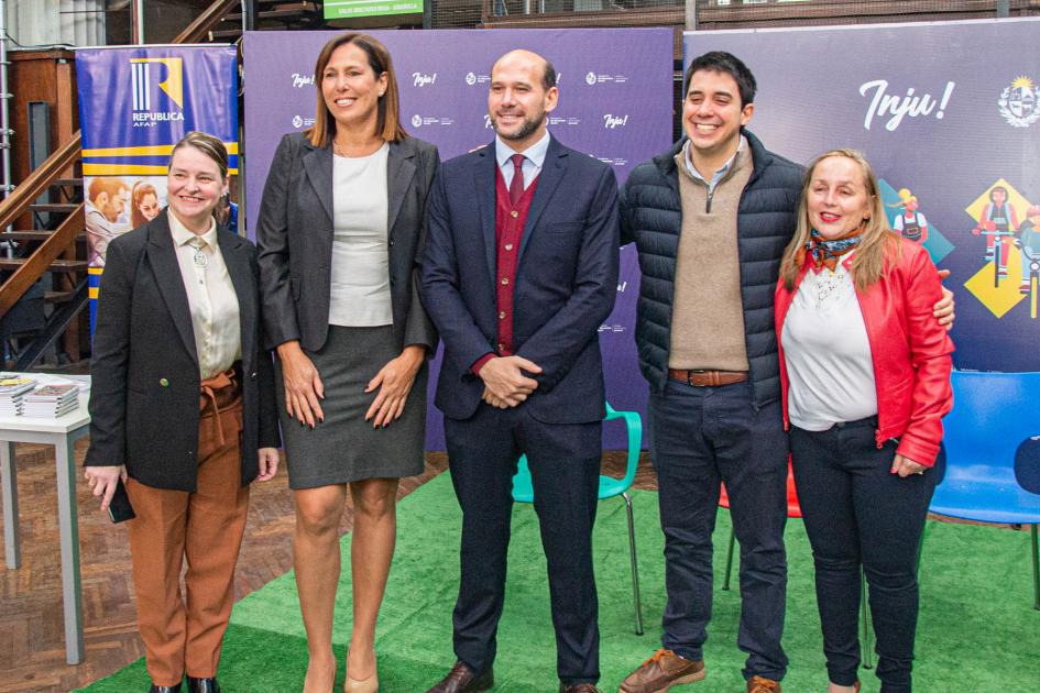 Autoridades presentes en el evento Autoridades presentes en el evento
