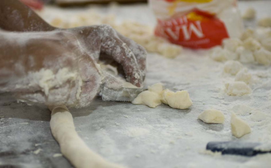 Cooperativas sociales fortalecen la alimentación escolar y la inclusión sociolaboral